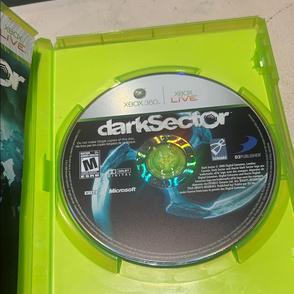 360 Dark Sector Game - Green Case - Picture 2 of 3